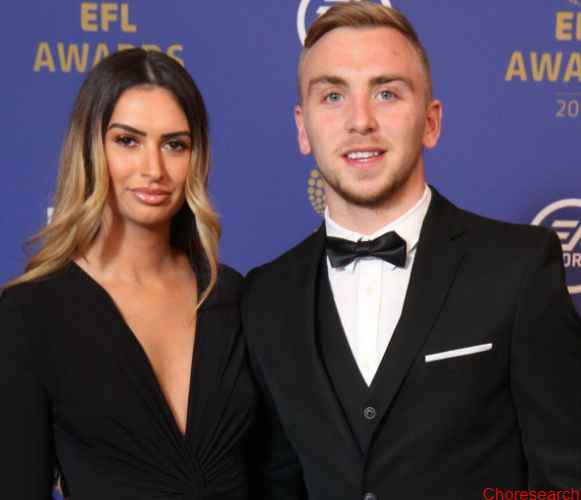 Jarrod Bowen Net worth 2023 : Bio, Salary, Girlfriend, Age, Facts, Family, Height, Nationality, Career & More