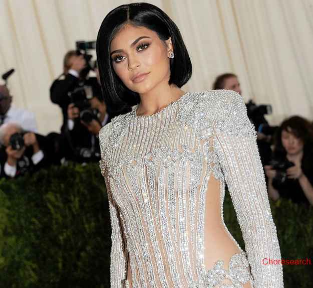 Kylie Jenner Networth 2023: Age, Bio, Career, Family, Husband & More